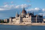 Parliament Building with Flood Protection & Floating Docks; Fieldvisit 3 August 2024 - by Ruben Matahelumual