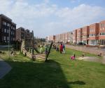 2010 - playground beside swale - credit Antal zuurman