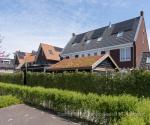 Groendak op houten schuur