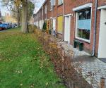 Afgekoppelde regenpijp trottoir, richting groenzone Kruisvaardersstraat Tilburg02